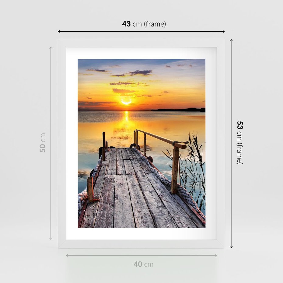 Plakat w ramie 40x50 - Zachód nad jeziorem z pomostem - pomost, jezioro - rama biała