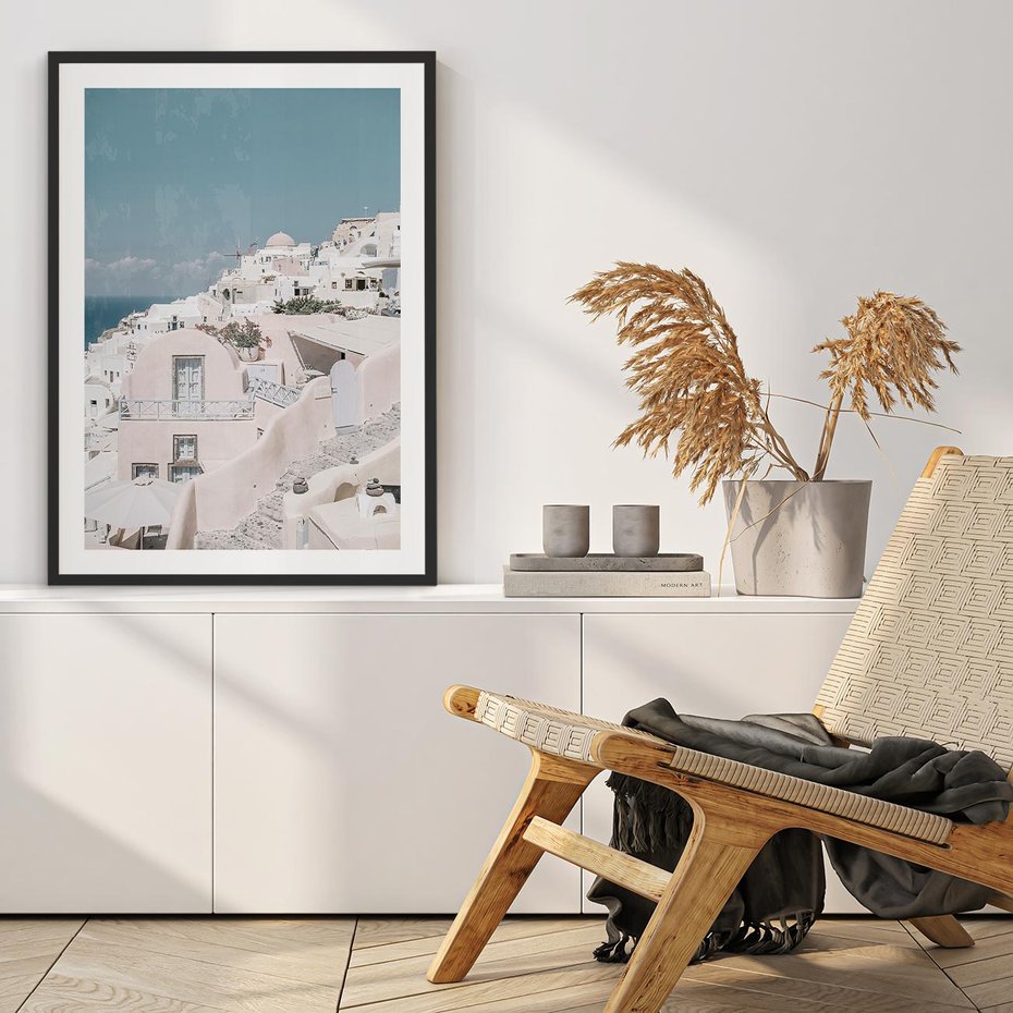 Plakat bez ramy 21x30 - Śródziemnomorski Urok - zdjęcie Santorini, białe budynki