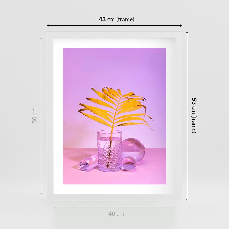 Plakat w ramie 40x50 - Neonowy Liść Palmy na Fotografii - neonowa fotografia, liść palmy w szklance - rama biała