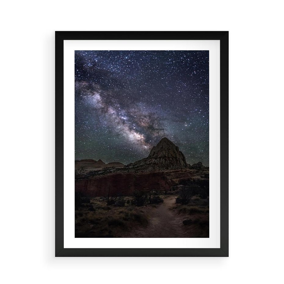 Plakat w ramie 50x70 - Gwiaździsta Noc na Pustyni - noc na pustyni, gwiździste niebo - rama czarna