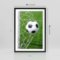 Plakat w ramie 50x70 - Namiętność Piłki i Gola - piłka nożna, gol - rama czarna