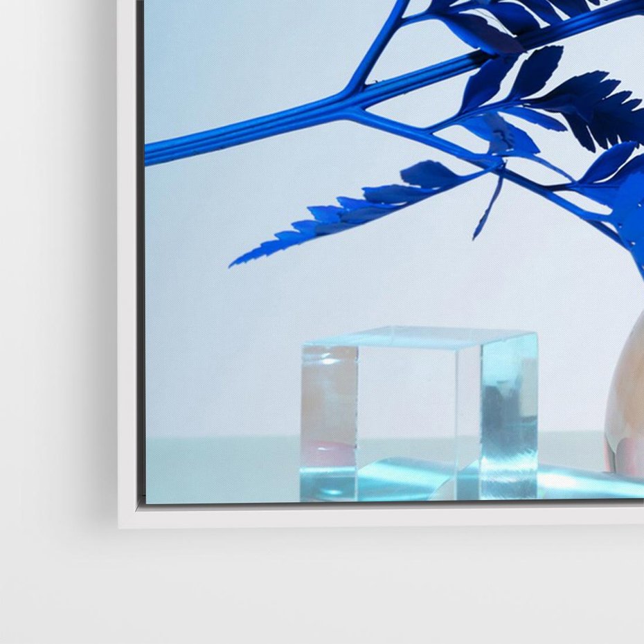 Obraz w ramie 120x80 - Intensywny Kolor Natury - liście, kobalt - rama biała