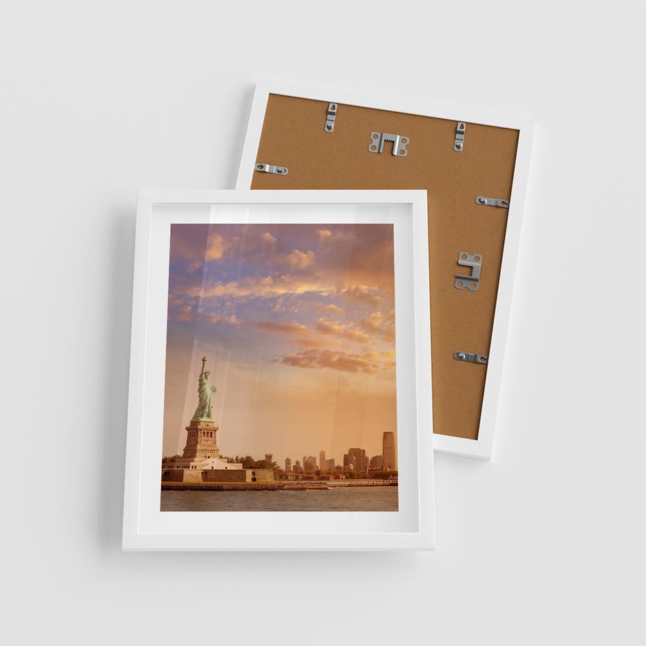 Plakat w ramie 40x50 - Statua wolności w Nowym Jorku - Nowy Jork, statua - rama biała