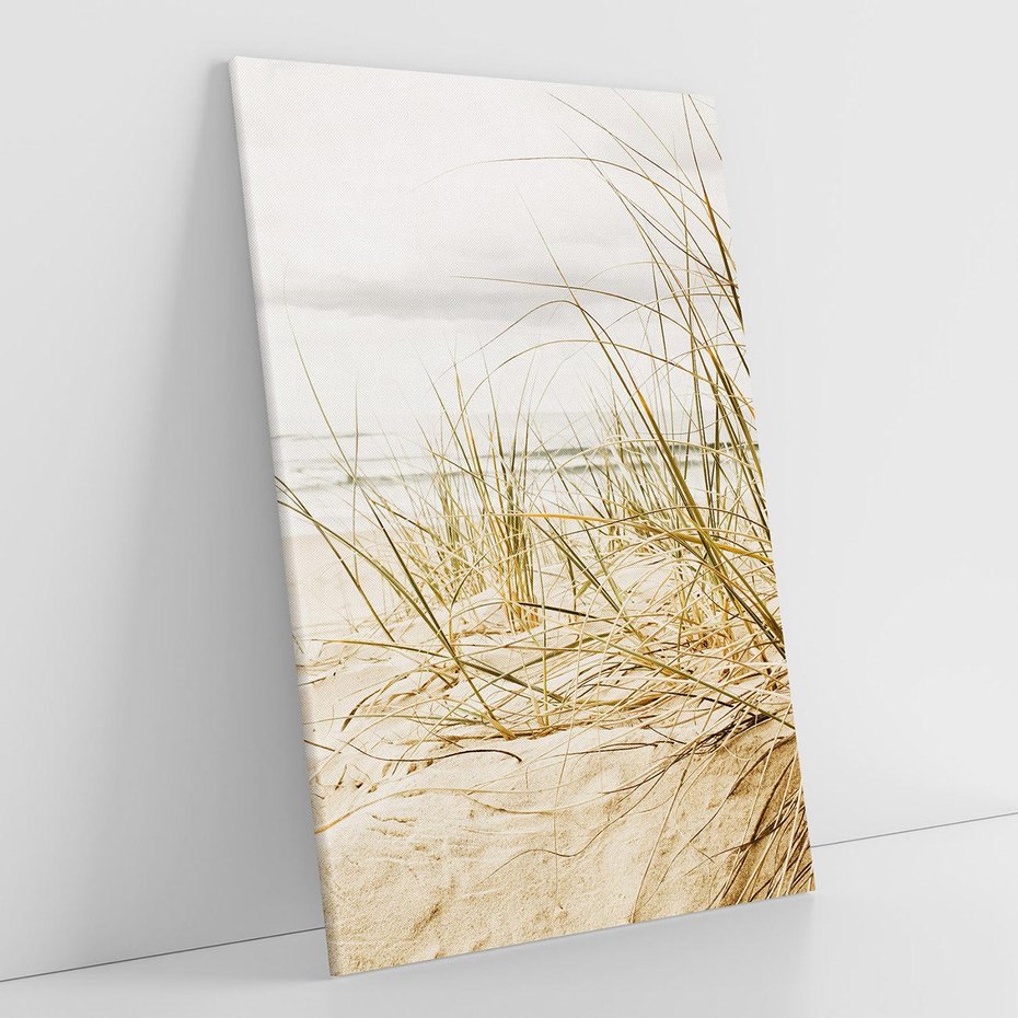 Obraz na płótnie 70x100 - Oaza nad morzem: plaża i roślinność - plaża, morze