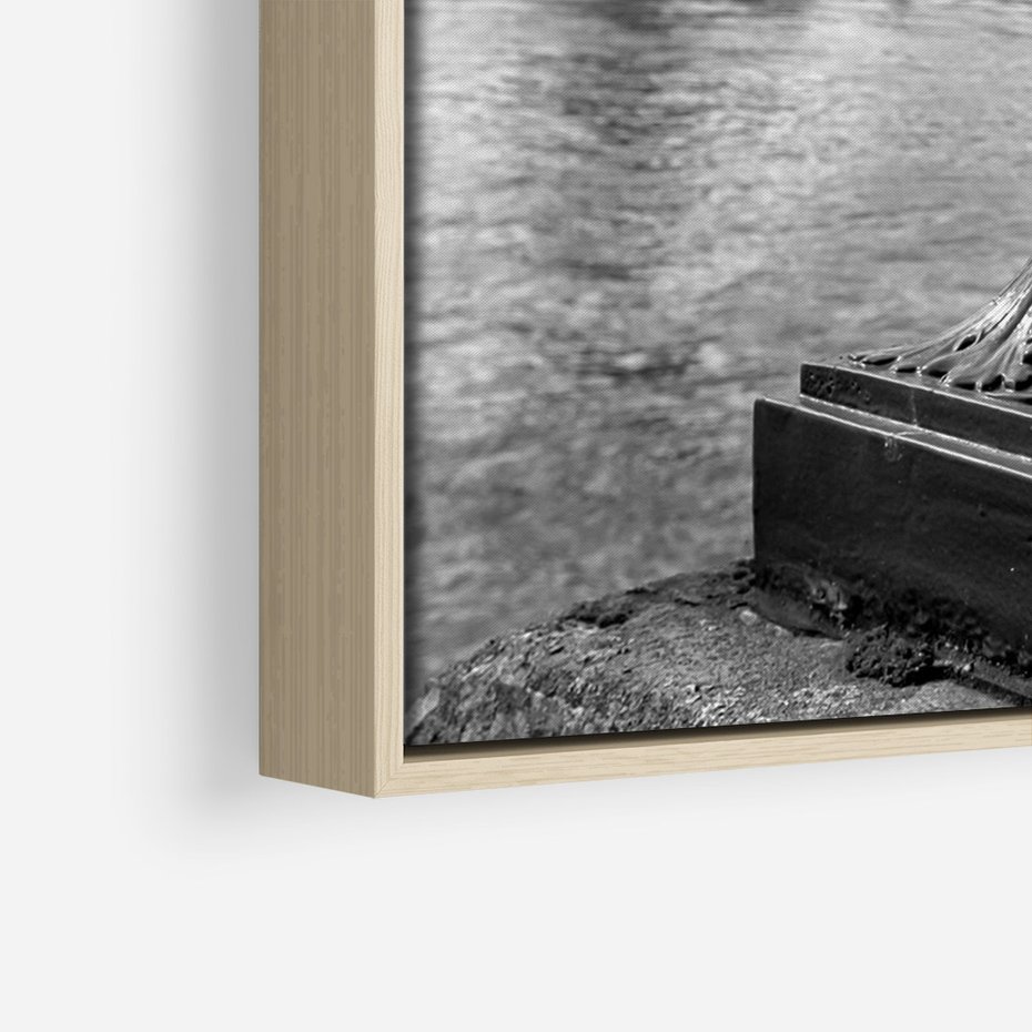 Obraz w ramie 50x70 - Pejzaż kruchości i siły - Londyn, Tamiza - rama drewno