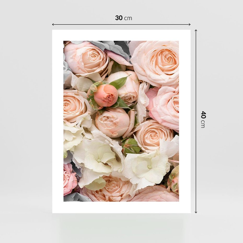 Plakat bez ramy 30x40 - Kwiatowy Rarytas: Róże w Herbacianym Zbliżeniu - kwiaty, herbaciane