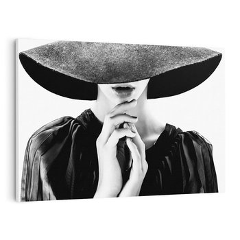 Obraz na płótnie 100x70 - Czarna Elegancja - fotografia czarno biała, zbliżenie portret kobiety w czerni