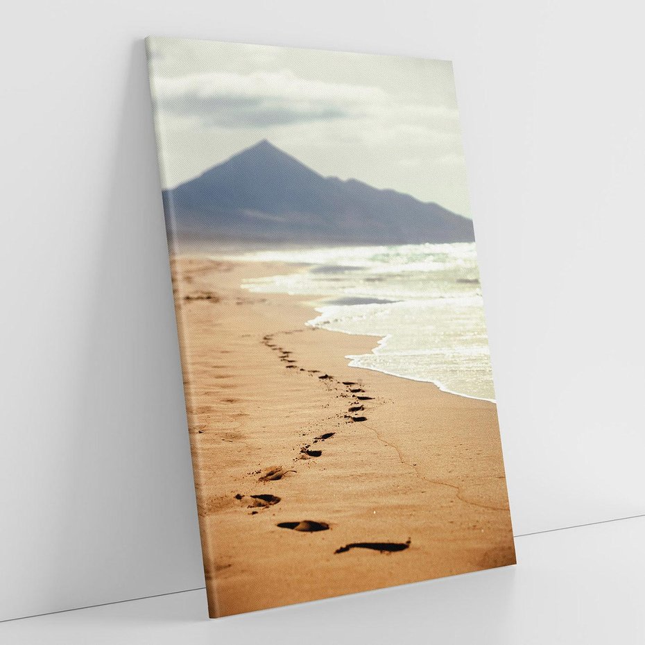 Obraz na płótnie 80x120 - Ślady stóp na plaży - plaża, ślady
