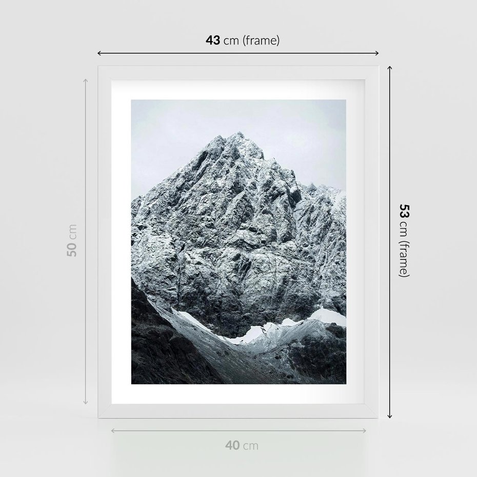 Plakat w ramie 40x50 - Surowość Gór - śnieg, zima w górach - rama biała