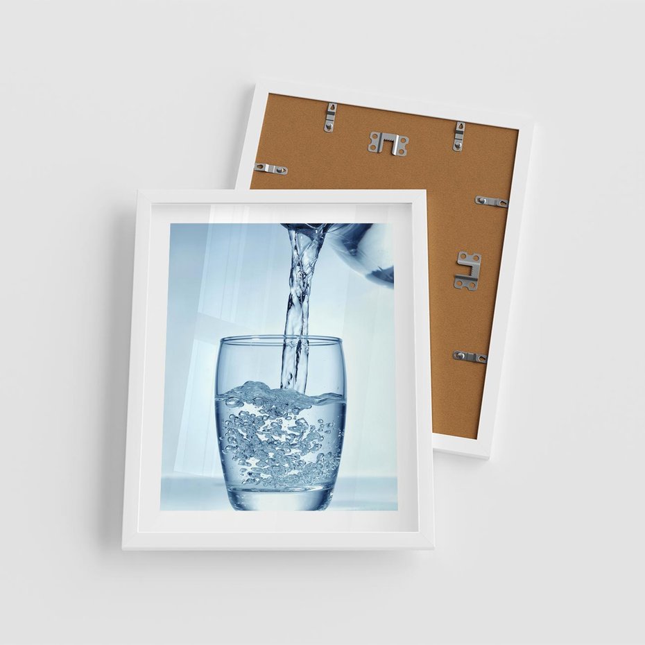 Plakat w ramie 40x50 - Chłodząca szklanka wody - szklanka, wody - rama biała