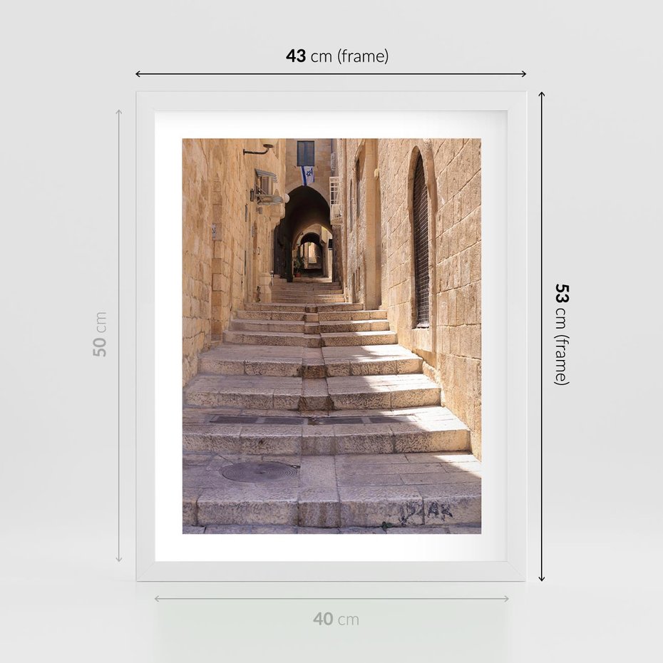 Plakat w ramie 40x50 - miasto w innej odsłonie - uliczka, perspektywa - rama biała