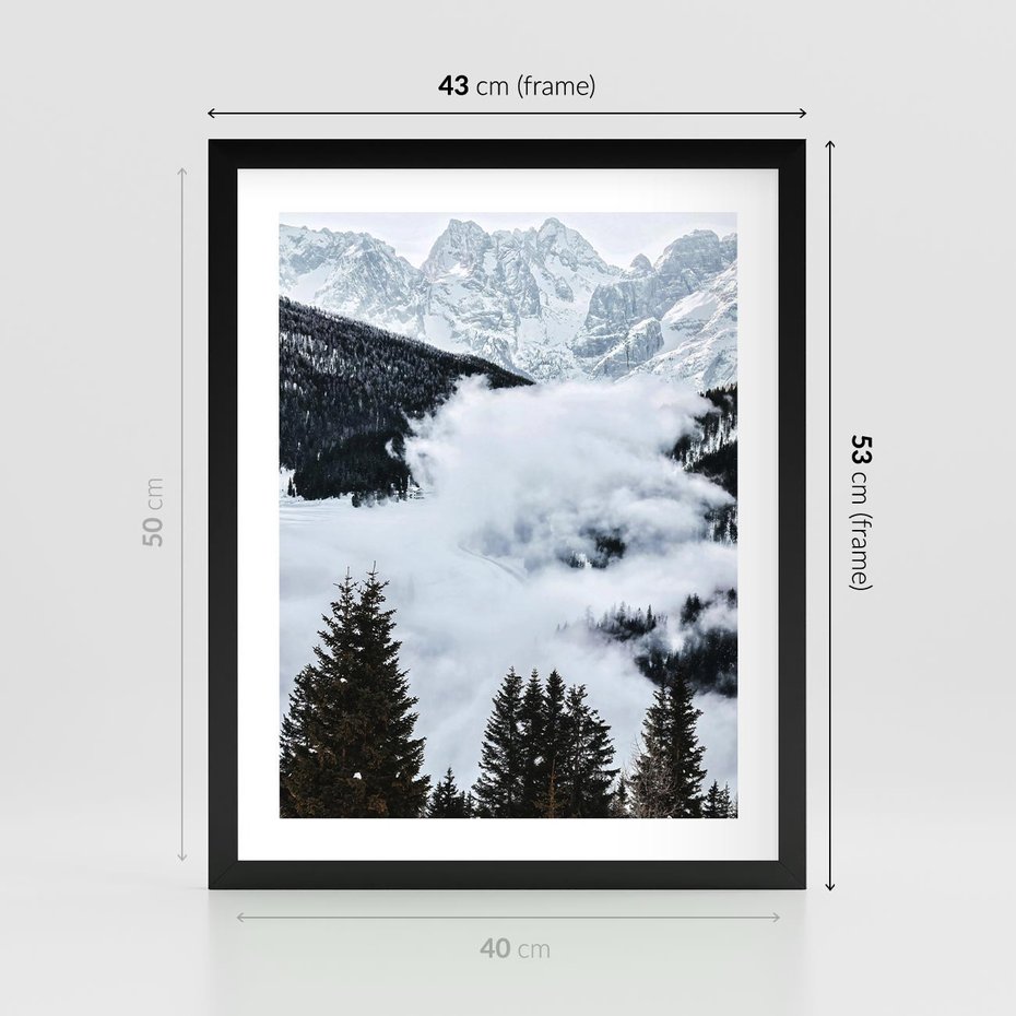 Plakat w ramie 40x50 - Zimowa Magia Gór: Śnieżne Szczyty - grajobraz górski, zima - rama czarna