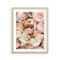 Plakat w ramie 40x50 - Kwiatowy Rarytas: Róże w Herbacianym Zbliżeniu - kwiaty, herbaciane - rama drewno