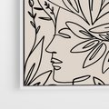 Obraz w ramie 70x100 - Kobiecy Portret Duszy - beżowe tło, czarny szkic nowoczesnych kwiatów - rama biała