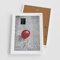 Plakat w ramie 50x70 - Mur Balonów - mur, balon - rama biała