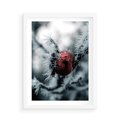 Plakat w ramie 50x70 - Chwila Zimowego Uroku - zima, ośnieżona gałązka - rama biała