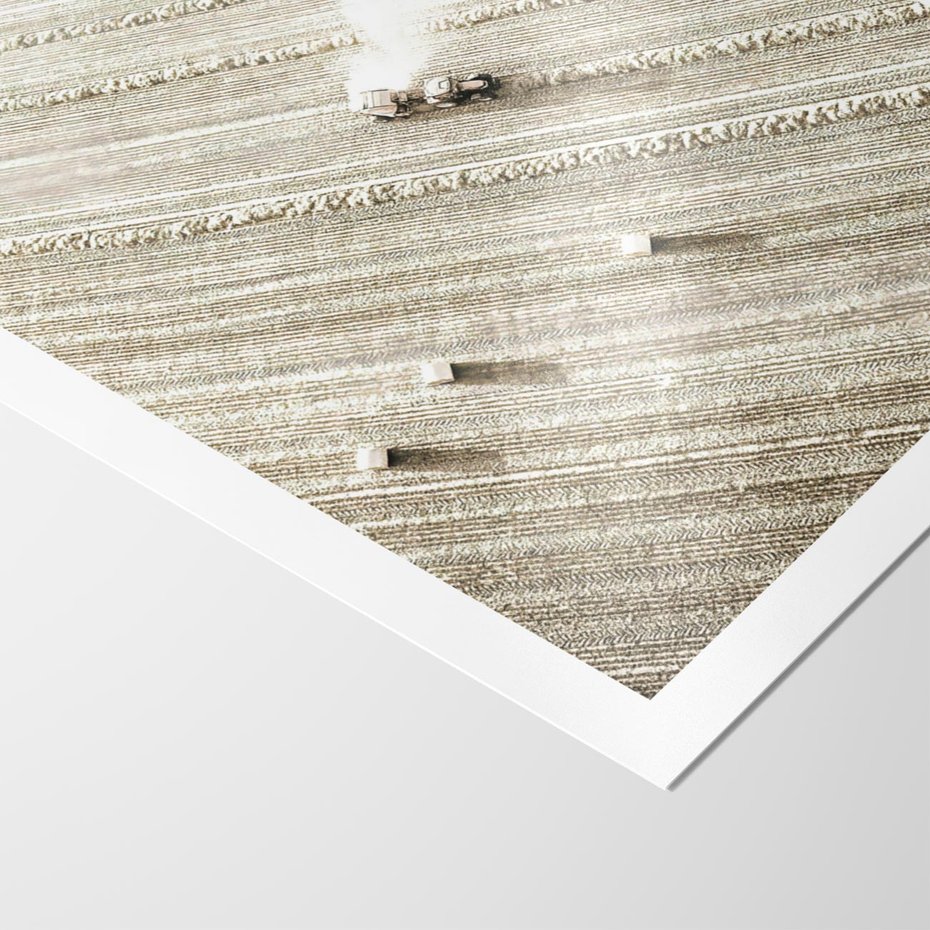 Plakat bez ramy 50x70 - Pole i Żniwa na Malowniczym Zdjęciu - pole, traktor