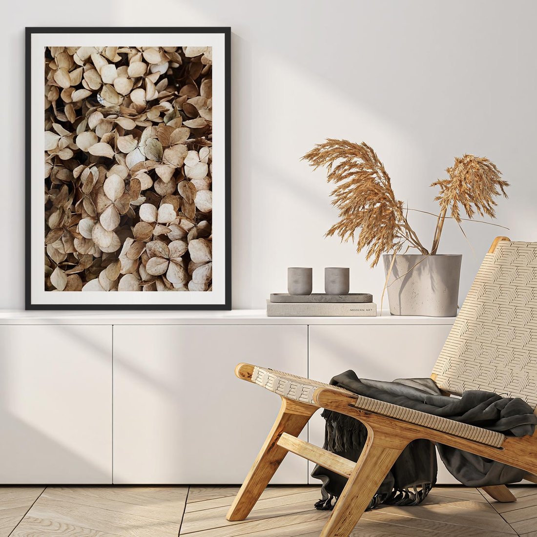 Plakat w ramie 50x70 - Delikatność Hortensji: Kompozycja Kwiatów w Beżu - hortensja, odcienie beżu - rama czarna