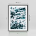 Plakat w ramie 50x70 - Potęga Natury: Wzburzone Fale Oceanu - wzburzone fale oceanu - rama czarna