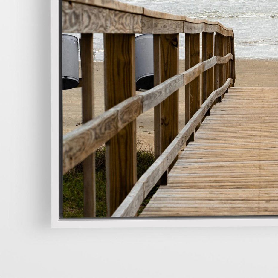 Obraz w ramie 50x50 - Morze i drewniany pomost - morze, pomost - rama biała