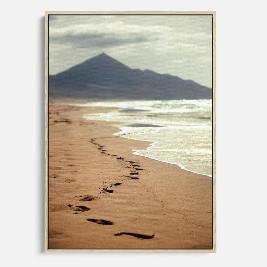 Obraz w ramie 80x120 - Ślady stóp na plaży - plaża, ślady - rama drewno