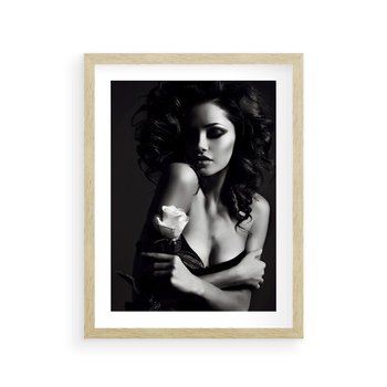 Plakat w ramie 50x70 - Piękno kobiecego aktu uchwycone - kobieta, akt - rama drewno