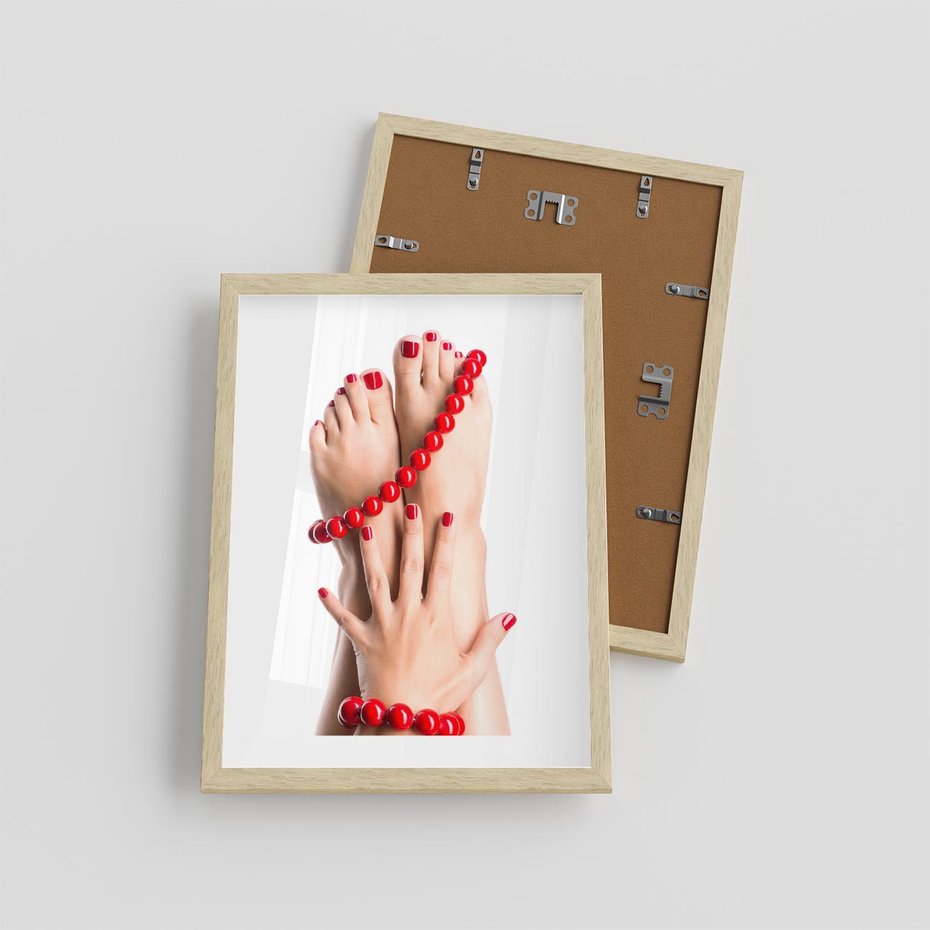 Plakat w ramie 30x40 - Manicure spa: piękno i relaks - manicure, spa - rama drewno