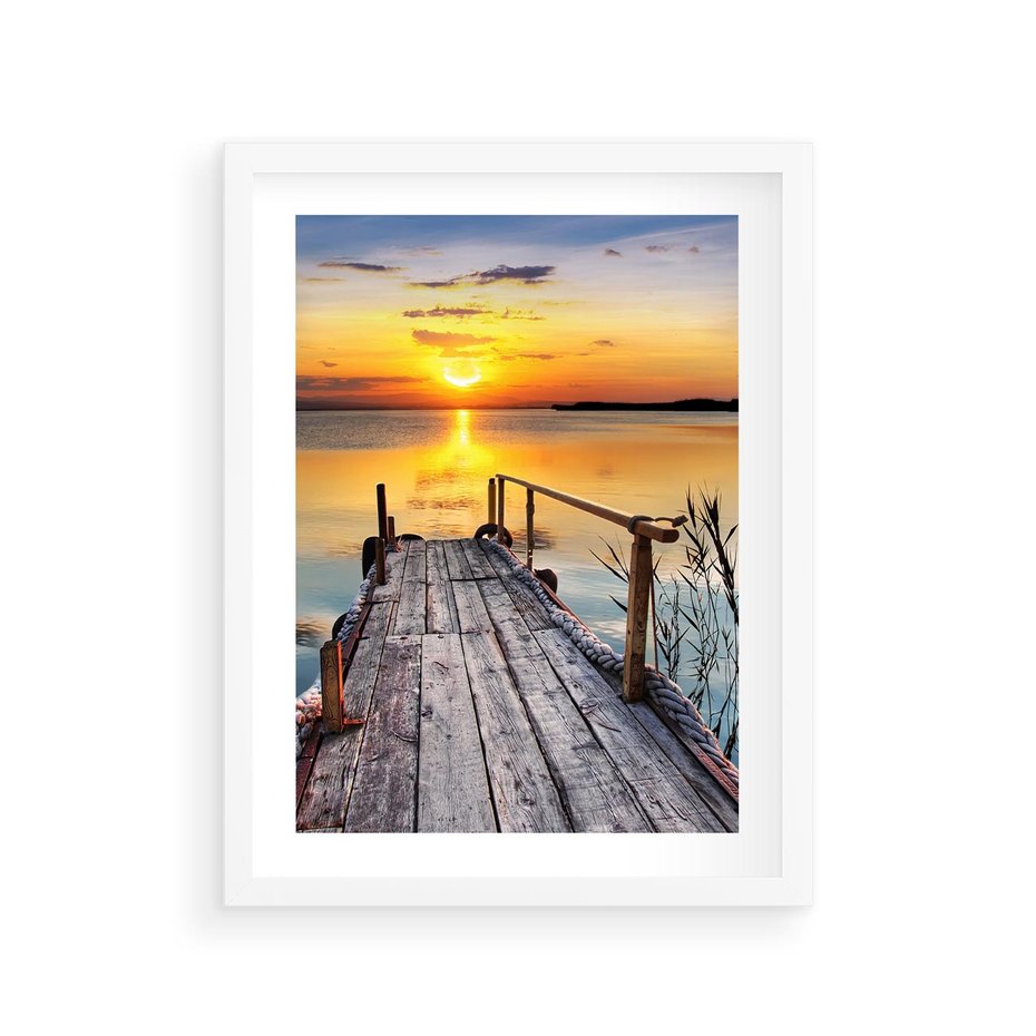Plakat w ramie 30x40 - Zachód nad jeziorem z pomostem - pomost, jezioro - rama biała