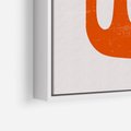 Obraz w ramie 70x100 - Eksploracja Nowego Światła - abstrakcyjna pomarańczowa forma, minimalizm - rama biała
