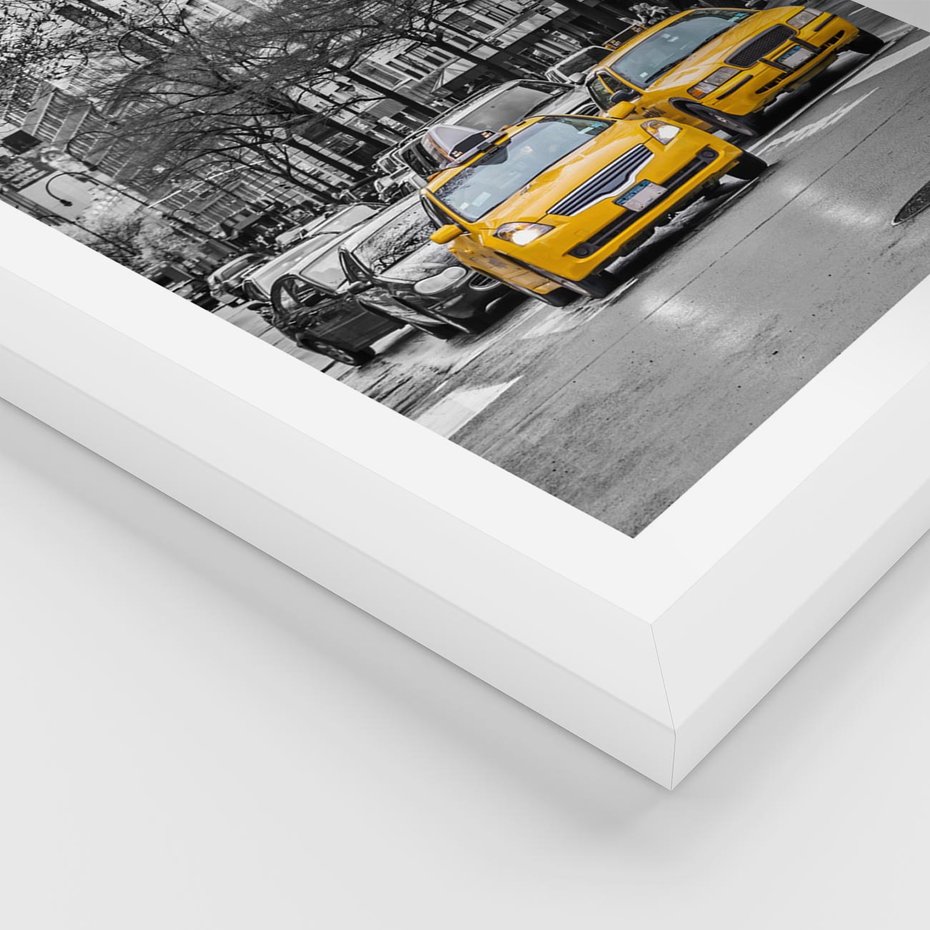 Plakat w ramie 50x70 - Taksówki w Nowym Jorku - taksówki, Nowy Jork - rama biała