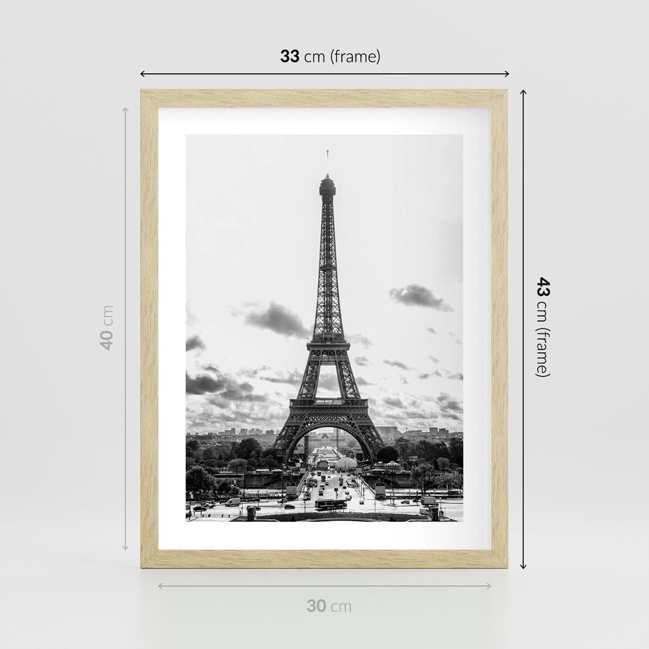 Plakat w ramie 30x40 - Wieża Eiffla - czarno białe zdjecie, wieża eiffla - rama drewno