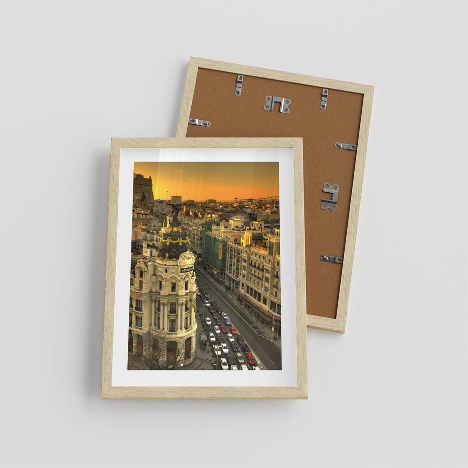 Plakat w ramie 30x40 - Miasto Metropolii - miasto, metropolia - rama drewno