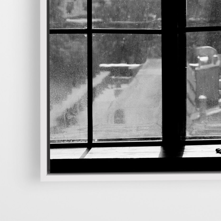 Obraz w ramie 70x100 - Piękno Kobiecej Formy - retro zdjęcie, czarno białe - rama biała