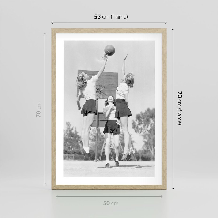 Plakat w ramie 50x70 - Sport to Zdrowie - retro zdjęcie, czarno białe - rama drewno