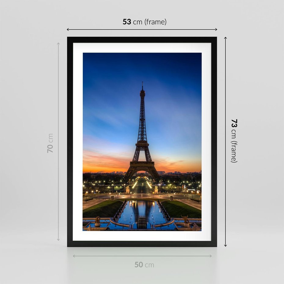 Plakat w ramie 50x70 - Wieża Eiffla w Innej Odsłonie - wieża, Eiffla - rama czarna