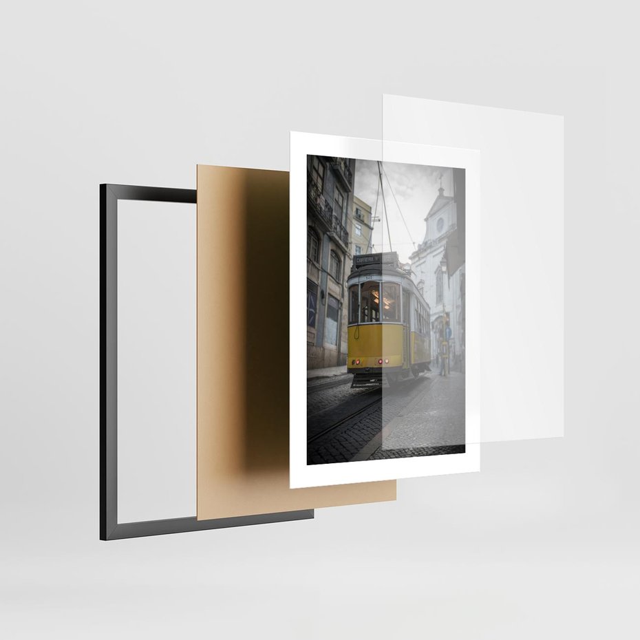 Plakat w ramie 30x40 - Urok tramwajów Lizbony - tramwaj, Lizbona - rama czarna