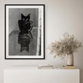 Plakat w ramie 50x70 - Kocie Oczy - kot, czarno białe zdjęcie - rama czarna
