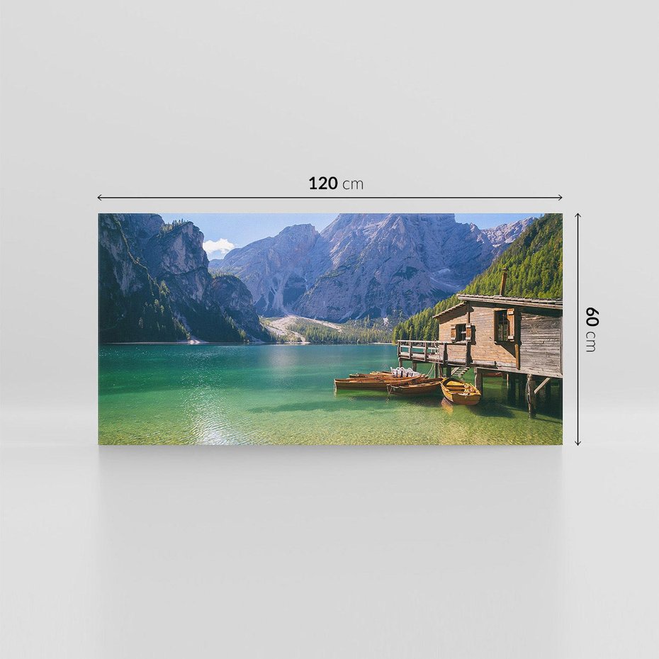 Obraz na płótnie 120x60 - Wzgórza i Jezioro: Urok Górskiej Przyrody - góry, jezioro