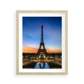 Plakat w ramie 40x50 - Wieża Eiffla w Innej Odsłonie - wieża, Eiffla - rama drewno