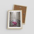 Plakat w ramie 30x40 - Francuska elegancja pod parasolem - Francja, parasol - rama drewno