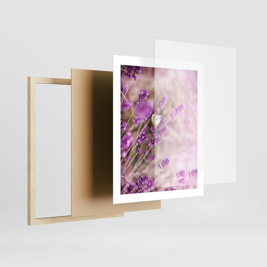 Plakat w ramie 40x50 - Majestat lawendy: fioletowe pola - lawenda, fiolet - rama drewno