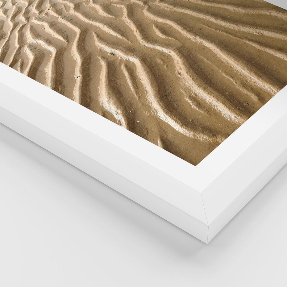 Plakat w ramie 50x70 - Piasek i Nieskończoność - pustynia, piasek - rama biała