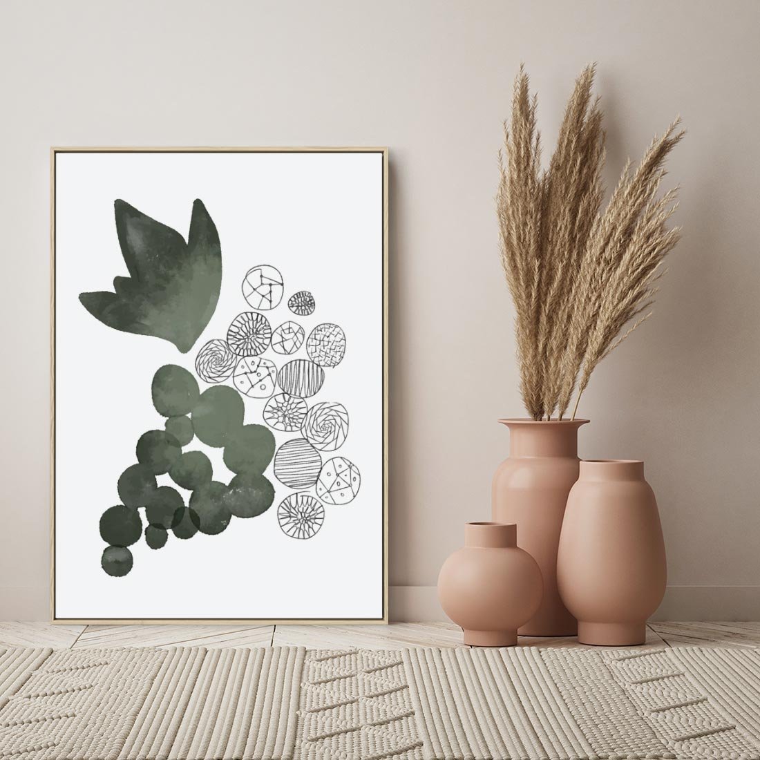 Obraz w ramie 80x120 - Grono Abstrakcji - minimalistyczny plakat, winogrona - rama drewno