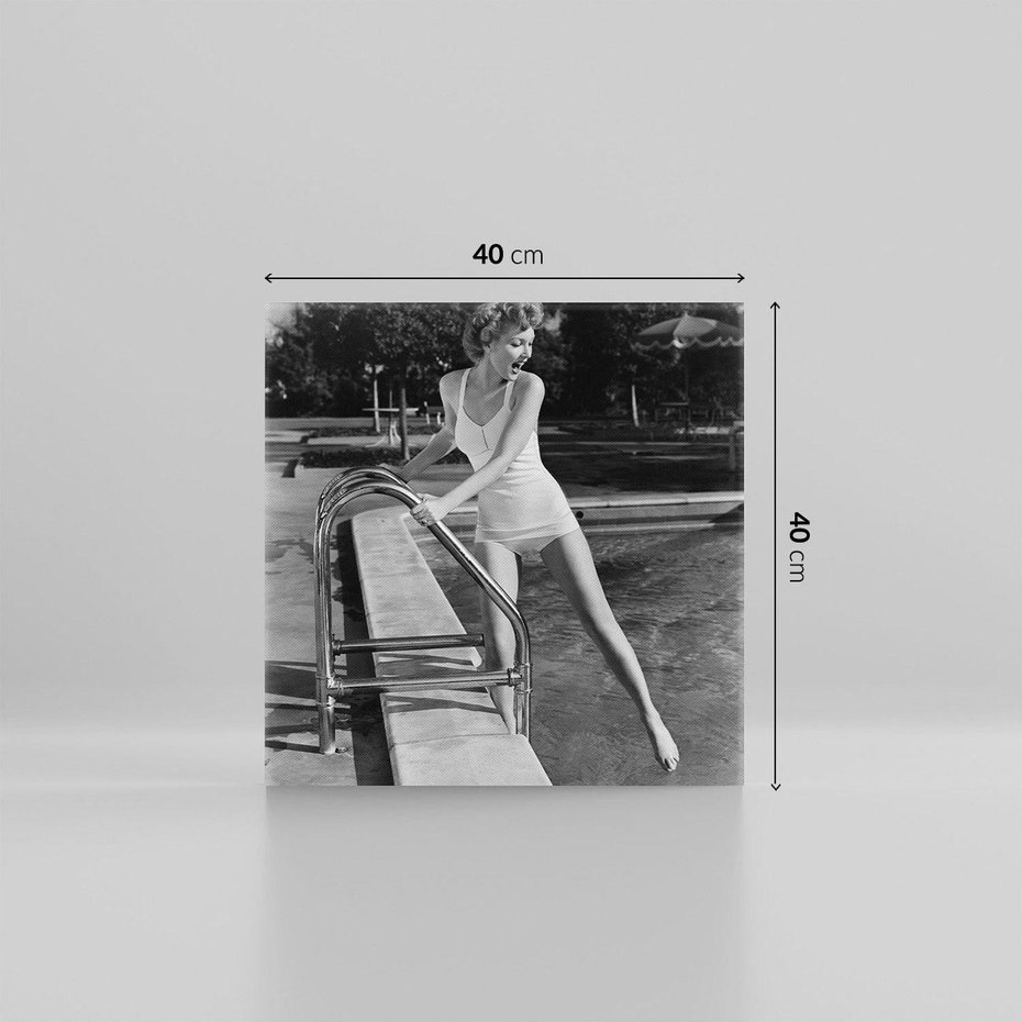 Obraz na płótnie 40x40 - Retro Basen - retro zdjęcie, czarno białe