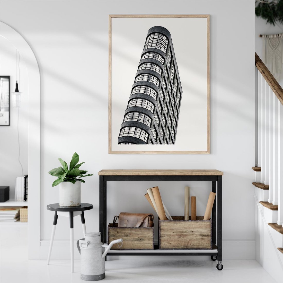 Plakat w ramie 50x70 - Wieżowiec na Monochromatycznym Obrazie - architektura, wieżowiec - rama drewno