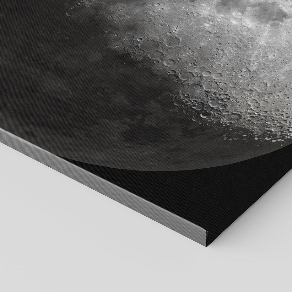 Obraz na płótnie 80x80 - Kontrastowy księżyc w czerni i bieli - księżyc, czarno