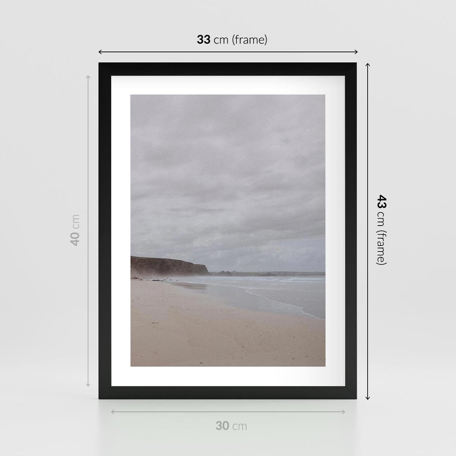 Plakat w ramie 30x40 - Mglista plaża - plaża, mgła - rama czarna