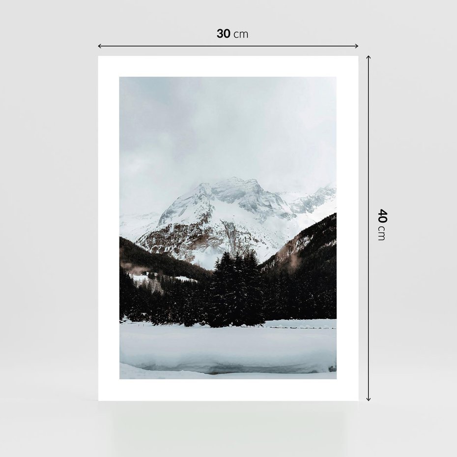 Plakat bez ramy 30x40 - W Cieniu Śnieżnych Szczytów - górski krajobraz, zima