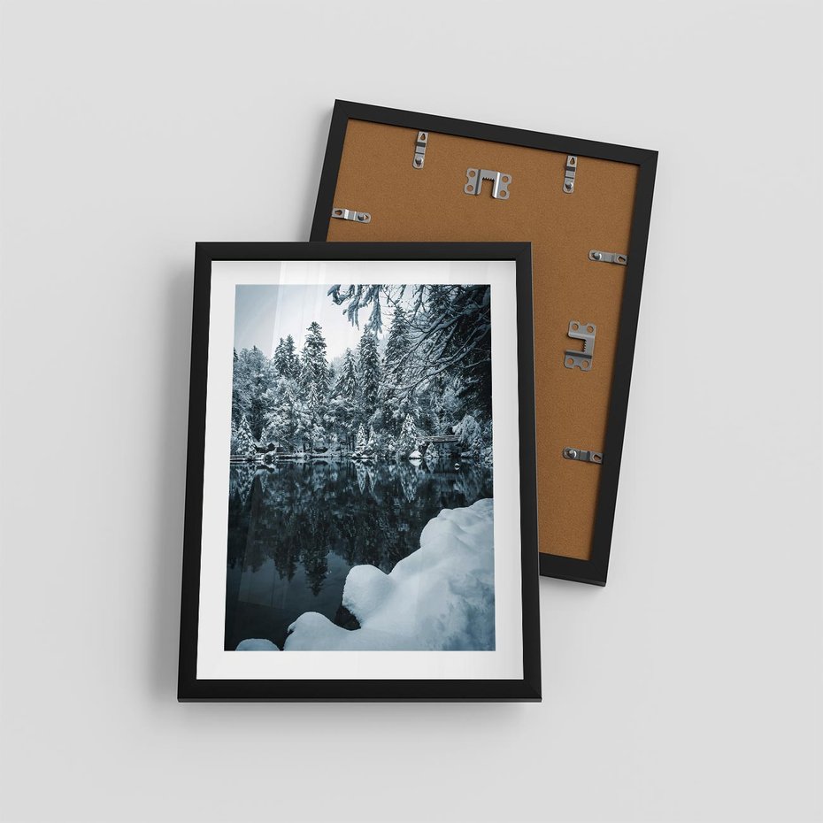 Plakat w ramie 30x40 - Zima nad Jeziorem - krajobraz zimowy, jezioro - rama czarna