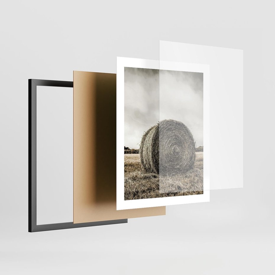 Plakat w ramie 40x50 - Siano w Sepii: Wiejska Tradycja - snopek siana, bela siana - rama czarna